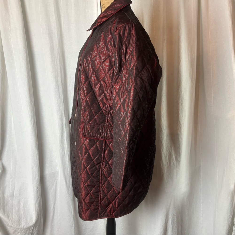 Chico’s Long Quilted Animal Print Midi Coat Shimmer Burgundy Size 3 XL 16-18 - Picture 3 of 9
